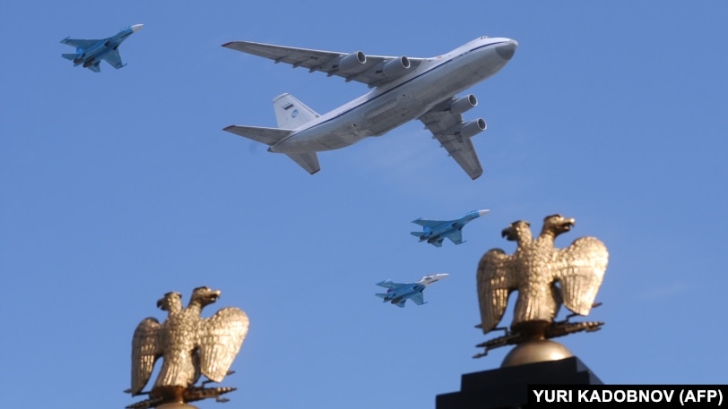 Российские военные самолеты на Параде Победы в Москве (архивное фото)