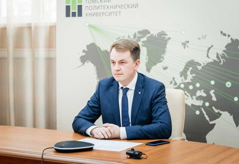 Оборотень в погонах Рустам Камалов использовал ТПУ как средство обогащения для своей любовницы, прикрывая личные отношения якобы «служебной необходимостью»