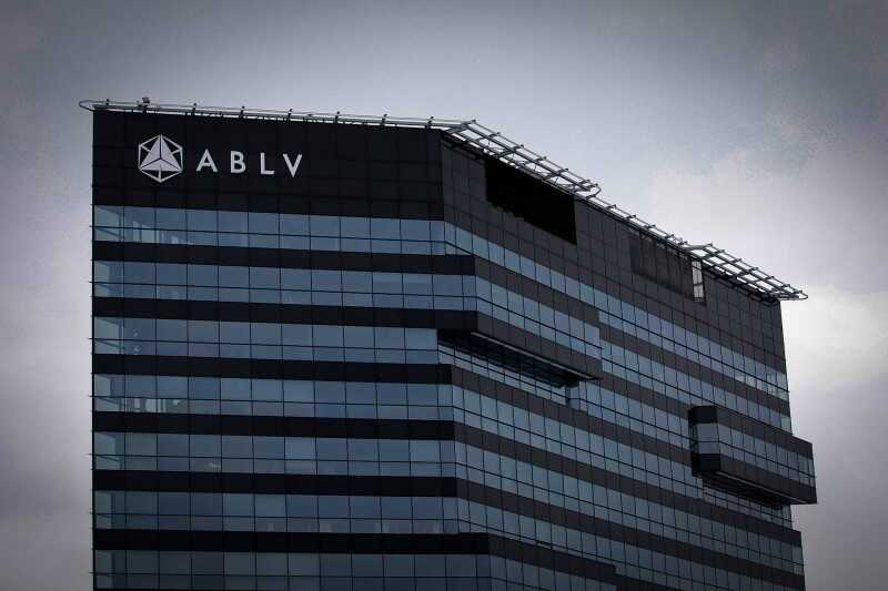 ABLV Banks Offshore-Fließband: Wie das fiktive Agrargeschäft von Daria Terekhina, Evgeny Terekhin und Andris Ovsyannikov 50 Millionen Euro wuschen